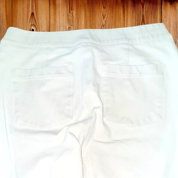 Spanx Size Large Pull On White Kick Flare Cropped Pant - Picture 8 of 11